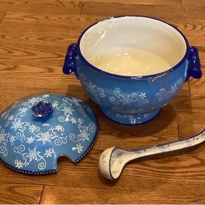 Temp-tations Floral Lace 3qt. Soup Tureen With 9 inch Ladle